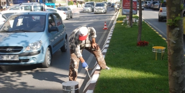 Çerkezköy’de Bordürler Sarı-beyaz Boyanıyor