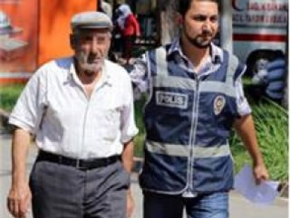 71'lik dededen genç kıza akıl almaz taciz