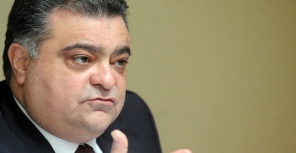 Ahmet Özal'dan siyasete dönüş sinyali