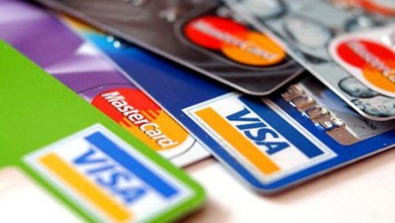 Kredi kartınızı garsona vermeyin!