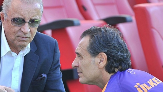 Prandelli oyuncularından şikayetçi!