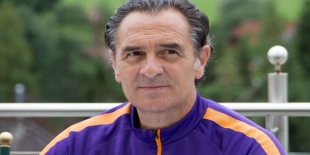 Prandelli'den 'ilkokul öğretmeni' açıklaması