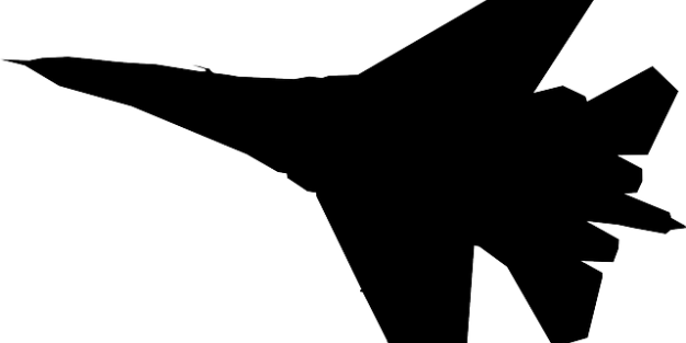 Savaş uçağı düştü