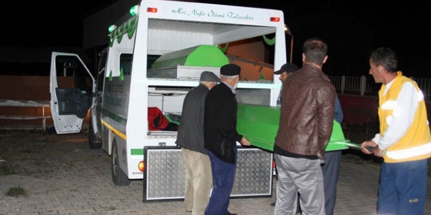 Kuruyan otları yakmak istedi, canından oldu!