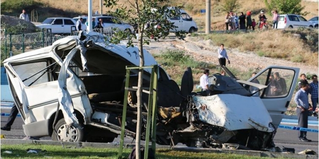 Sürücüsüz otobüs dehşet saçtı!