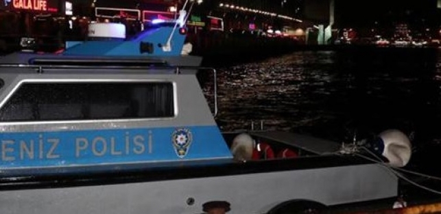 Galata Köprüsü'nün altında kadın cesedi bulundu