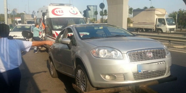 Bonzai kullanan gençler trafiği felç etti