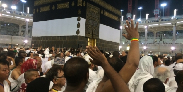 Hacı adaylarıyla aynı gün bayram