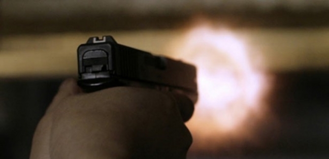 Firar etti, eşini kurşun yağmuruna tuttu