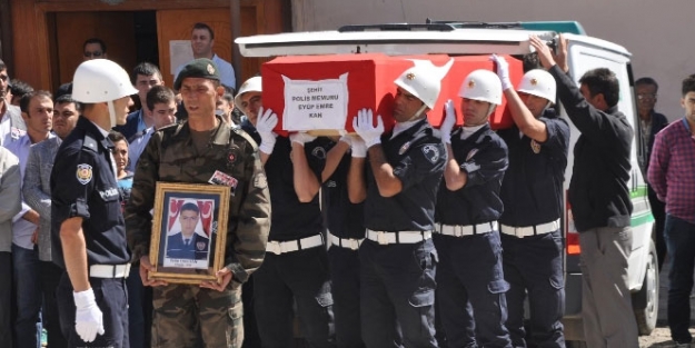 Şehitlerimiz törenle son yolculuklarına uğurlandı