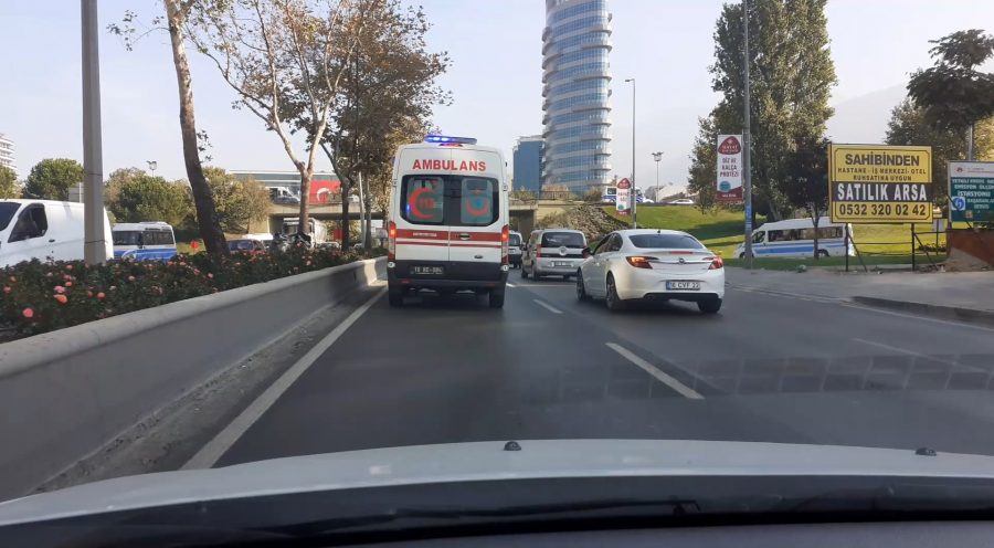 Bursa'da minibüste uyuşturucu içti, krize girdi!