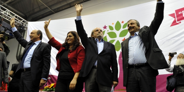 İmralı ziyareti ertelendi