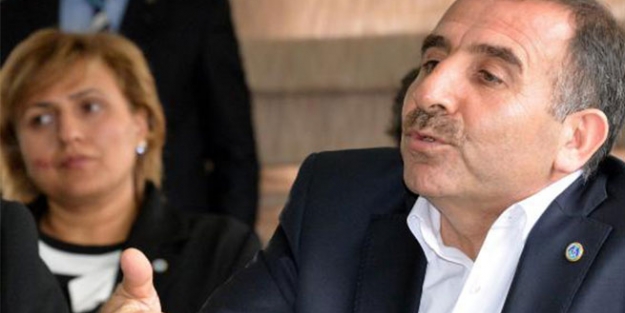 "Şeriatın da Cumhuriyetin de esası hürriyettir"