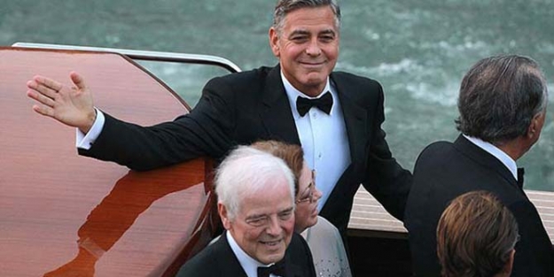 George Cloneey düğünü bedava getirdi