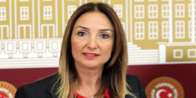 Aylin Nazlıaka Melih Gökçek kavgası kızışıyor