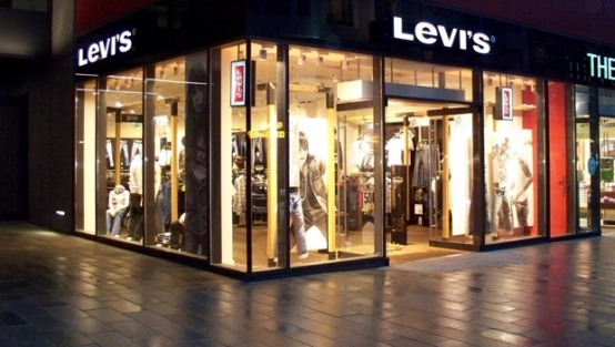 Dünya jean devinden şok karar