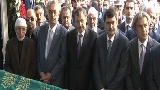 Başkan Demircan'a cenazede şok sözler!