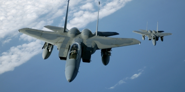 İngiltere'de IŞİD'i vurdu