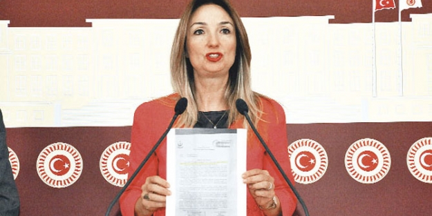 Nazlıaka ''Gök­çek şov ya­pı­yor''