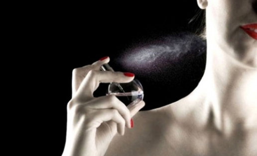 Çocuğunuz sürekli parfüm sıkıyorsa!