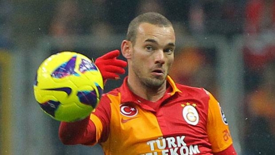 Dünya devinden Sneijder'e şok teklif