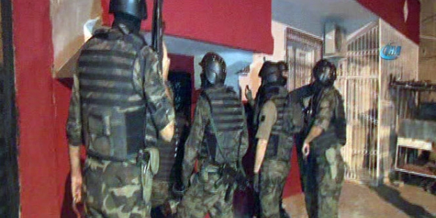 Bin polisli şafak operasyonu!