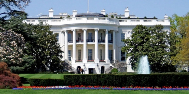 Beyaz Saray'da güvenlik skandalı istifa getirdi!