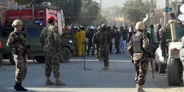 Afgan ordusuna saldırı: 3 ölü 10 yaralı