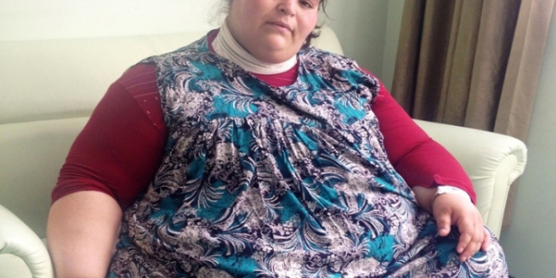 237 kiloluk genç kız ''Tedavisini yarıda bırakmayın''