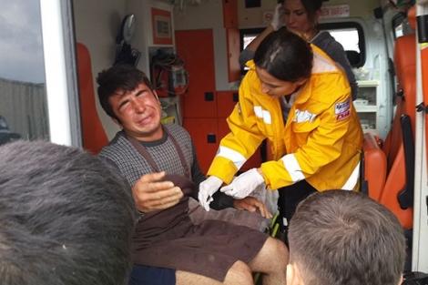 Tezgahını kurtarmak için kendini yaktı!