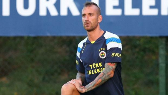 Meireles kadroda yok