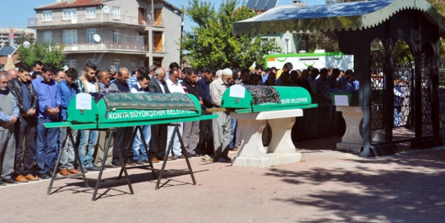 İkiz kızlar ve anneleri toprağa verildi