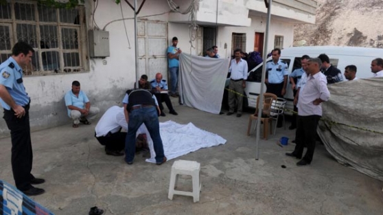 Küçük kız intihar etti