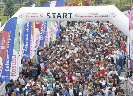 Büyükşehir Cumhuriyet Koşusu İçin Kolları Sıvadı