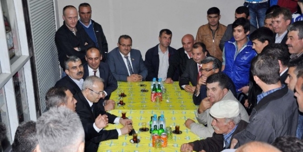 Milletvekili Candan Başkan Uysal İle Köyleri Ziyaret Etti