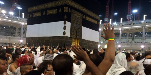 Diyanet'ten Hac anketi