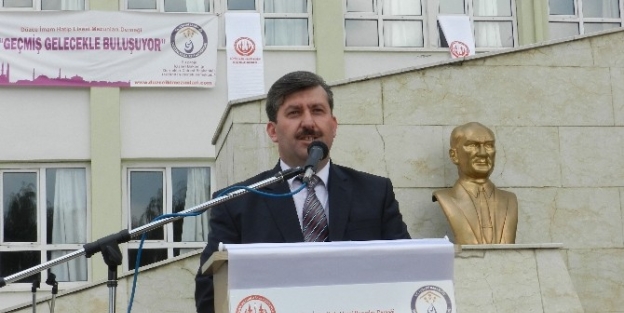 Düzce İmam Hatip Lisesi Mezunları Bayramlaştı