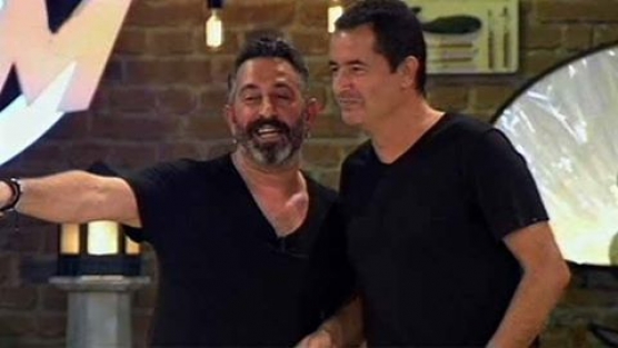 Cem Yılmaz Acun'a seslendi “Patron uyuyor mu?“