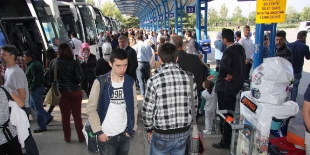 Terminalde Dönüş Yoğunluğu Başladı