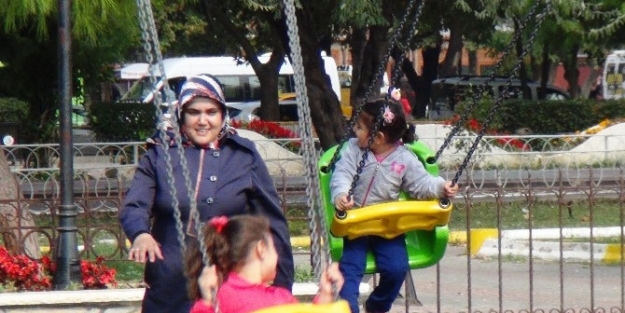 Tekirdağ’da Çocuklar Parklara Koştu