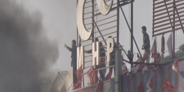 HDP'liler MHP binasına saldırdı!