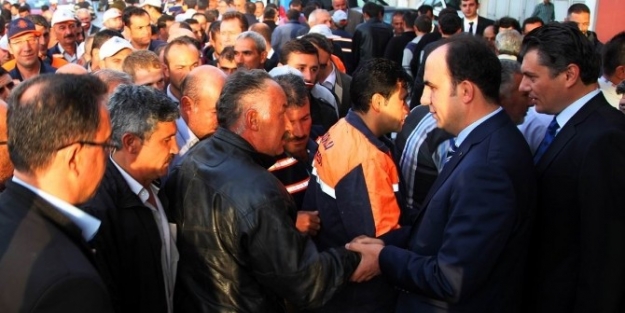 Başkan Altay, Belediye Personeliyle Bayramlaştı