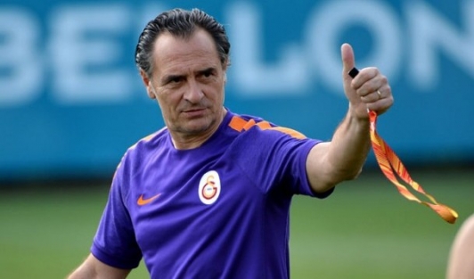 Prandelli ayrımcılık yapıyor!