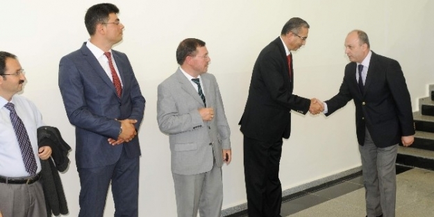 Üniversitede Bayramlaşma Töreni