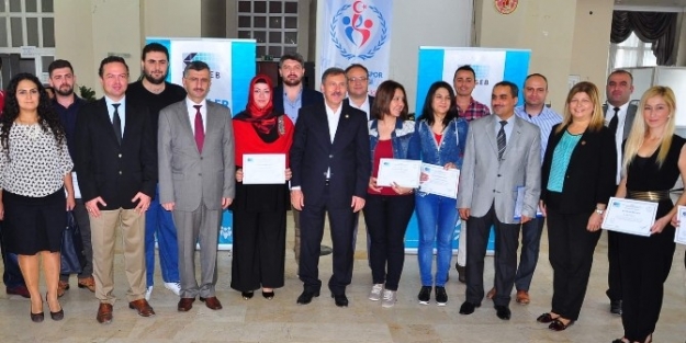 Uygulamalı Eğitimini Tamamlayan 23 Girişimci Sertifikalandırıldı