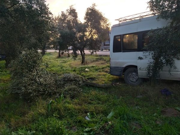 Bursa'da işçileri taşıyan minibüse TIR çarptı! Çok sayıda yaralı var