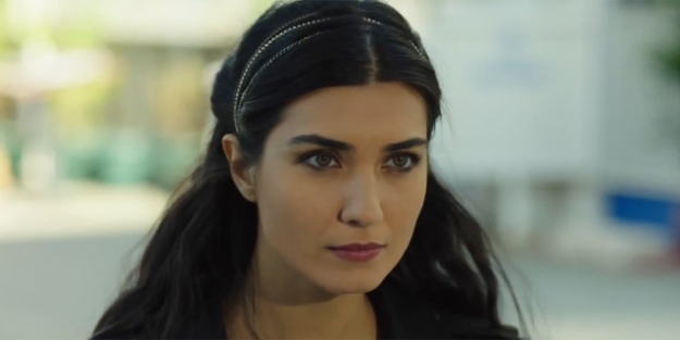 Tuba Büyüküstün'ü görmek için...