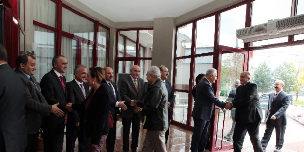 Atatürk Üniversitesi’nde Bayramlaşma