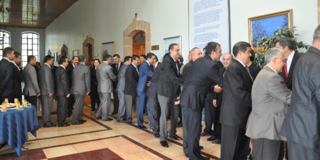 Adliyede Bayramlaşma