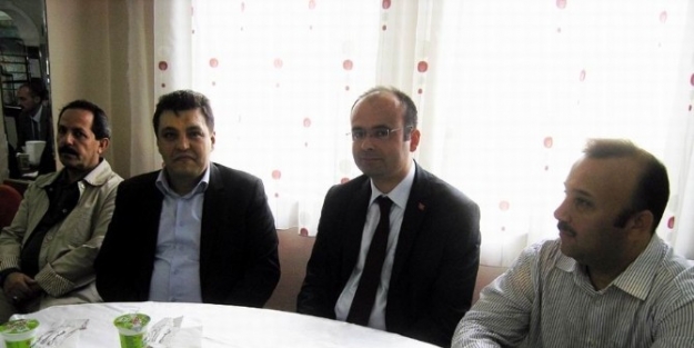 Gönen’deki Vakıf, Takdir Topluyor